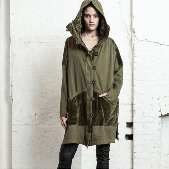 NICHOLAS K
CHEYENNE SWEATSHIRT JACKET - SPRUCE - Picture 1 of 10